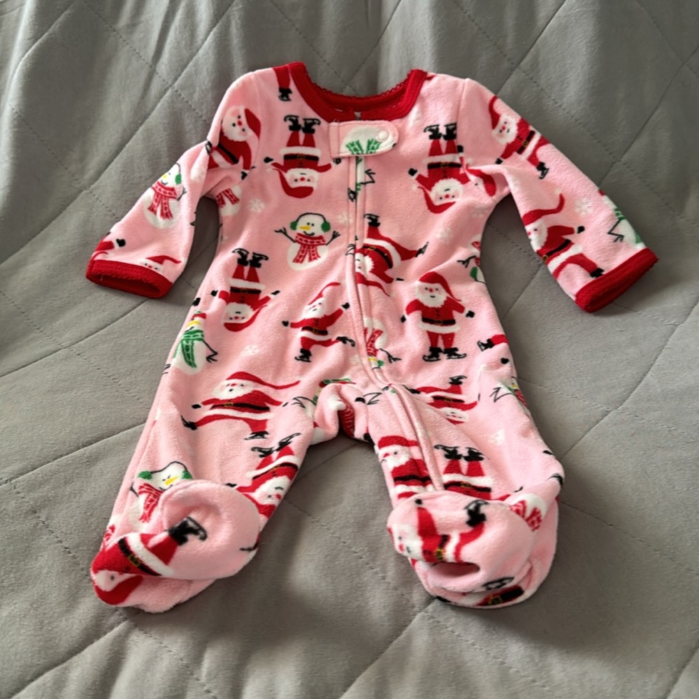 3 adorable newborn onesie.